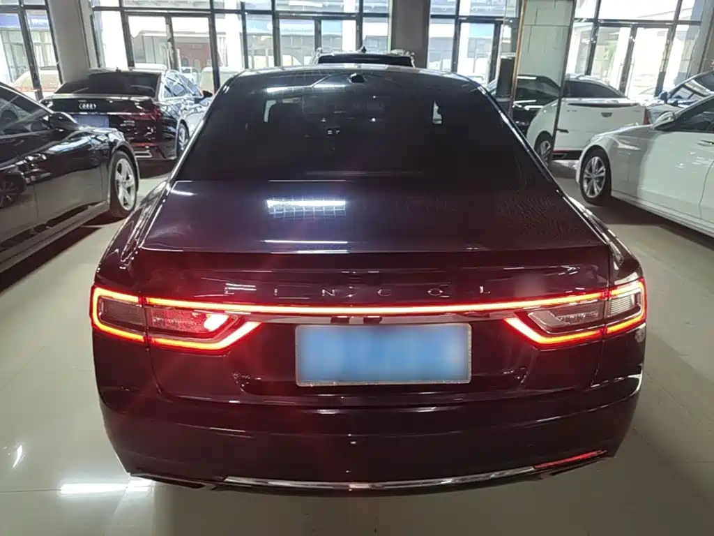 Lincoln Continental — миниатюра 6