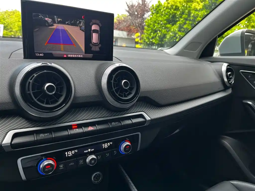 Audi Q2L — миниатюра 15