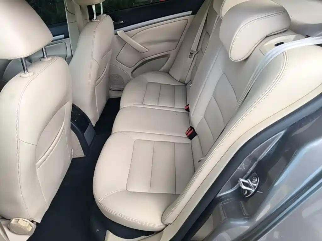 Skoda Octavia — миниатюра 17