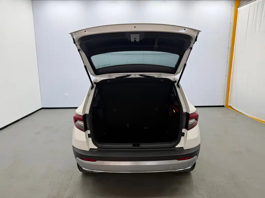 Skoda Karoq — миниатюра 13