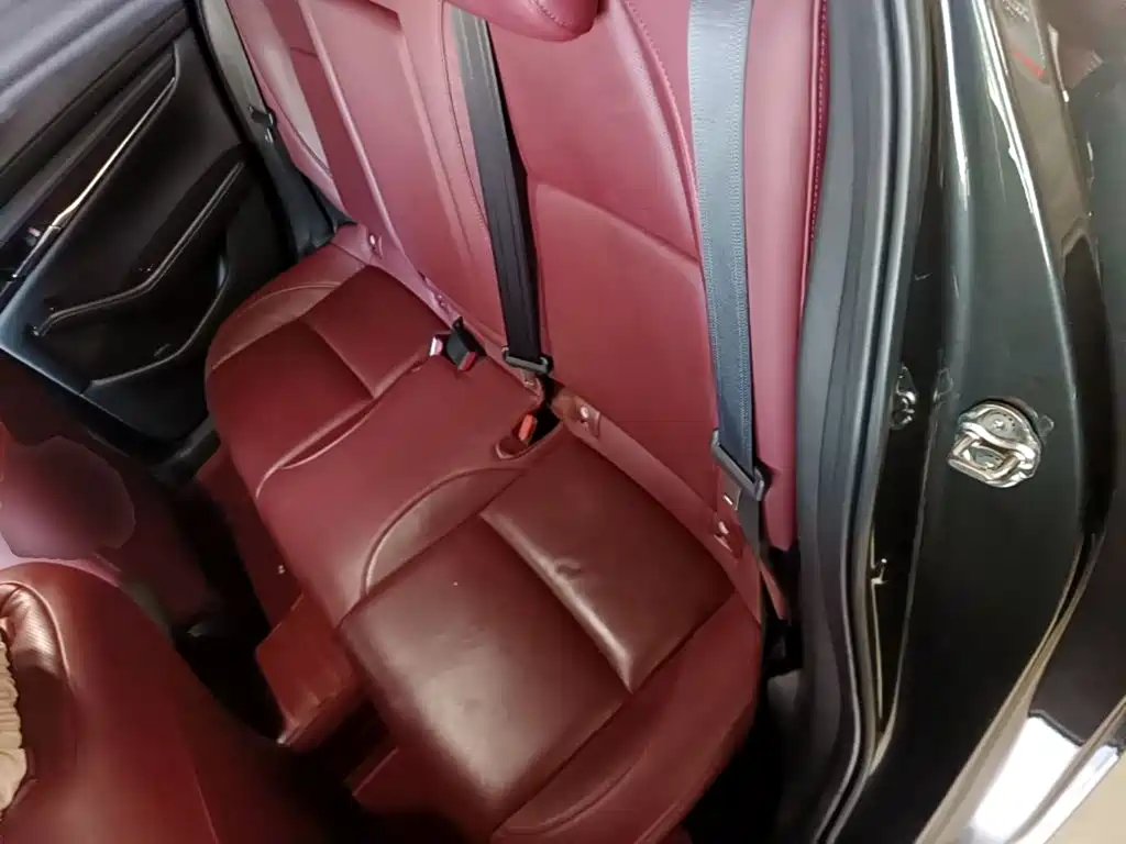 Mazda 3 Axela — миниатюра 17