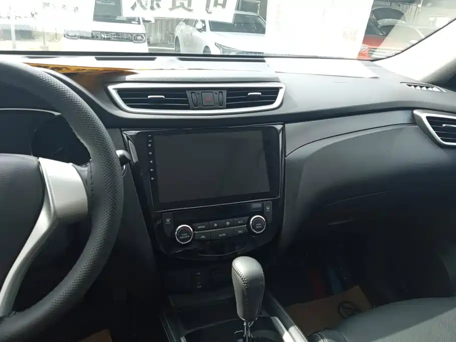 Nissan X-Trail — миниатюра 13