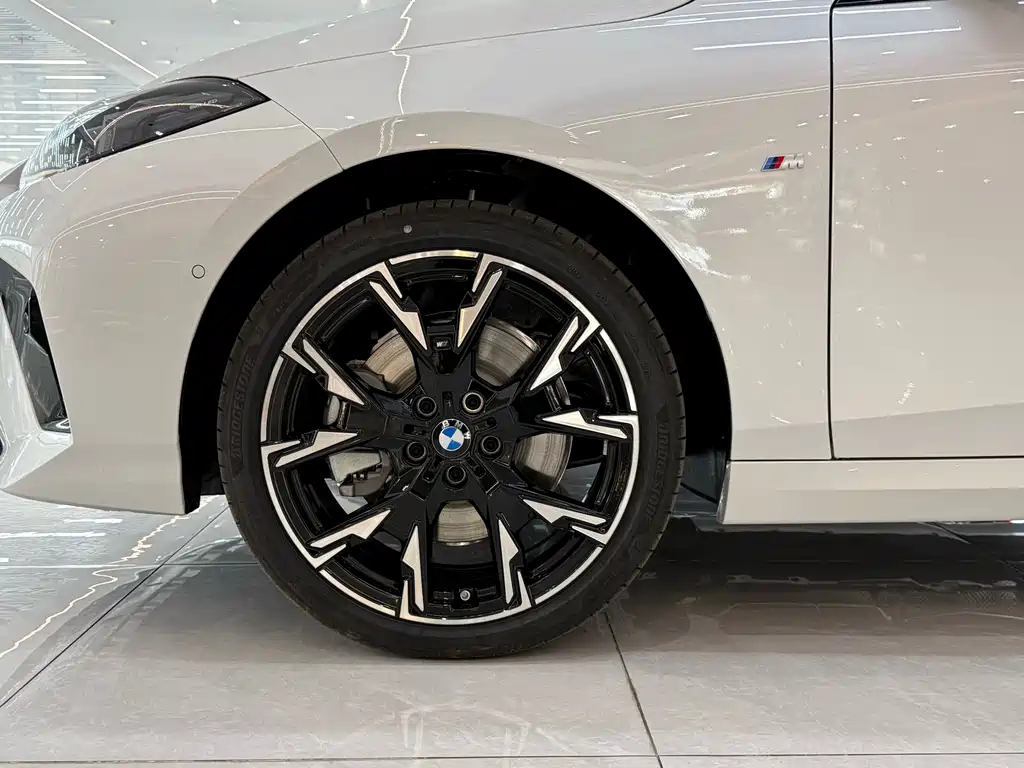 BMW 2 Series 2 2025 225L M Sport