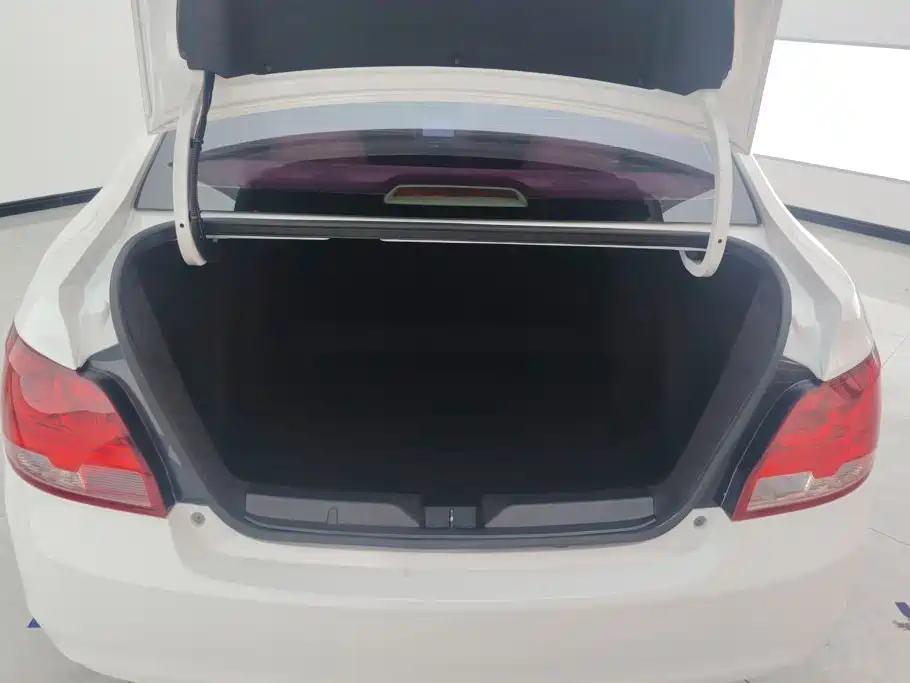 Chevrolet Sail — миниатюра 4