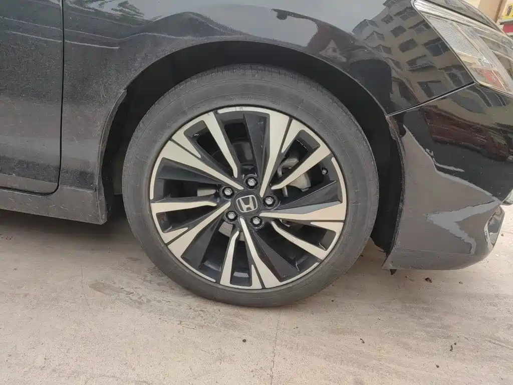 Honda Accord — миниатюра 8