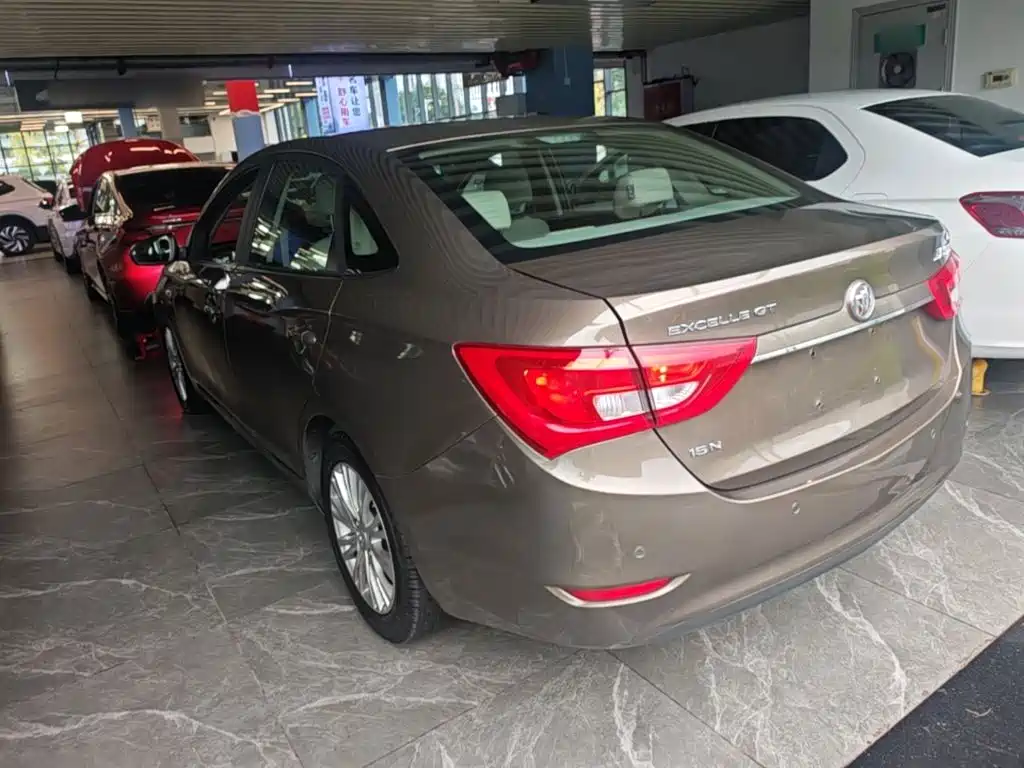 Buick Excelle — миниатюра 5