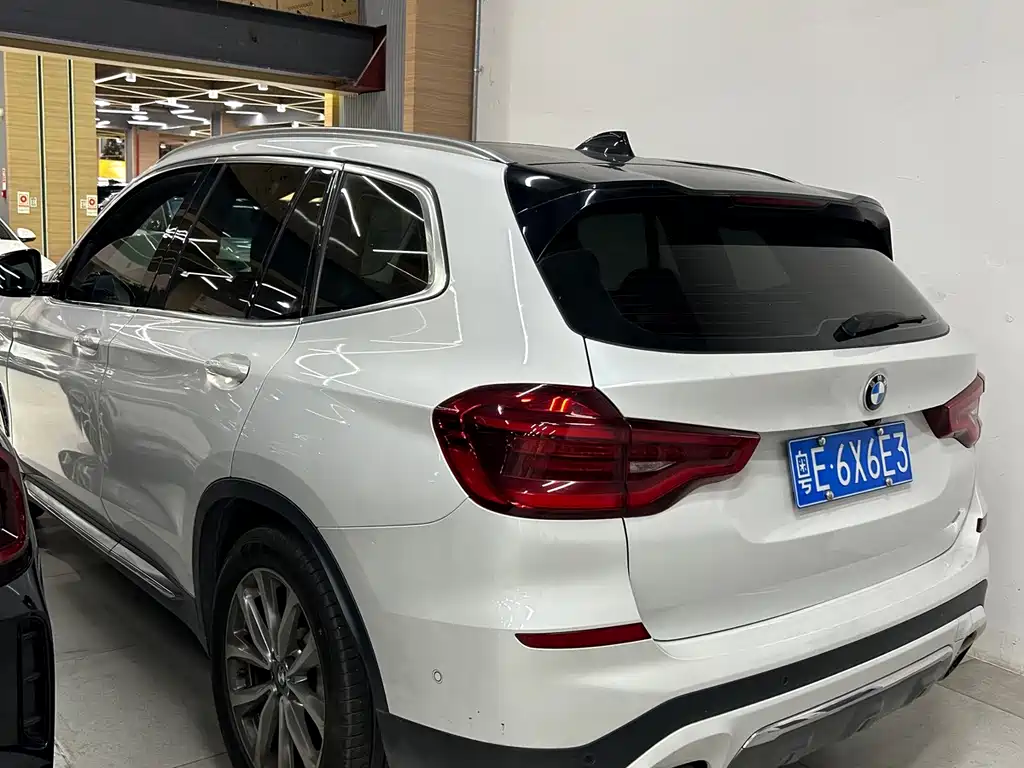 BMW X3 — миниатюра 8