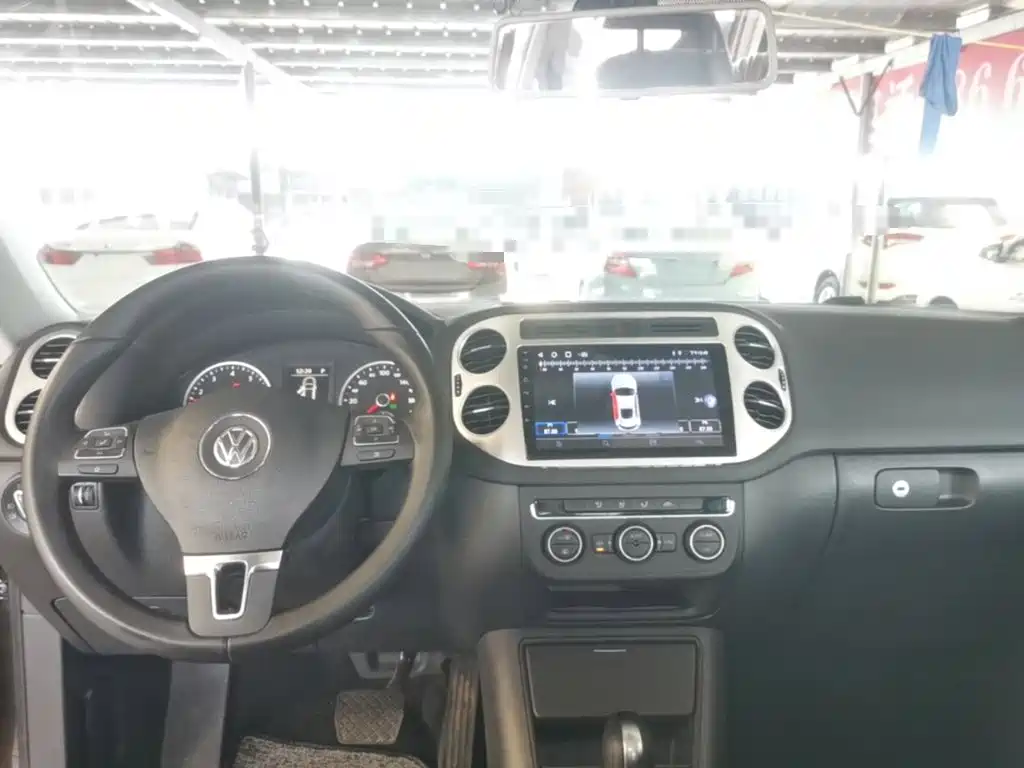 Volkswagen Tiguan — миниатюра 10