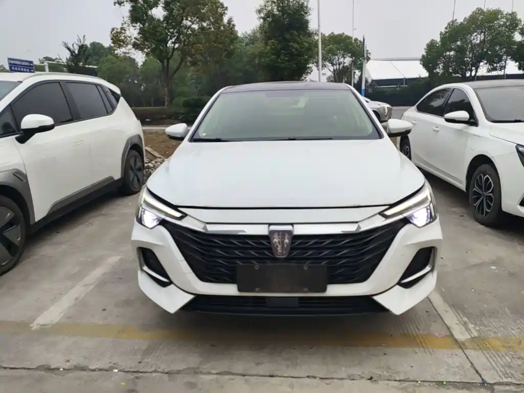 Roewe i6 MAX New Energy — миниатюра 3