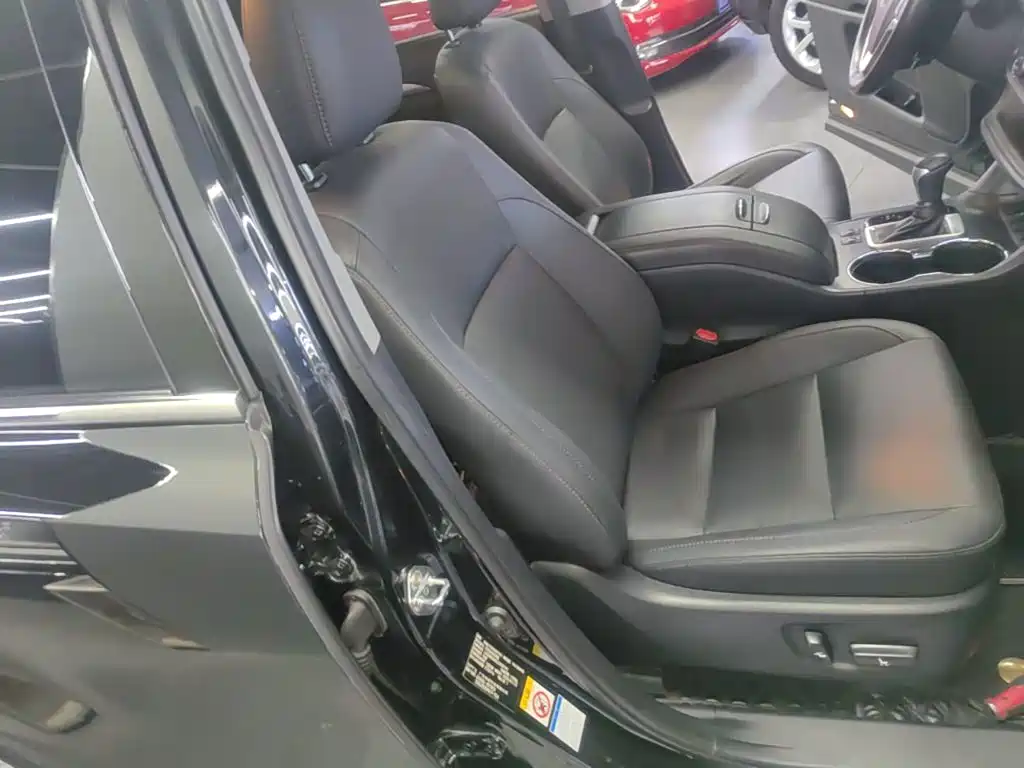 Toyota Highlander — миниатюра 25