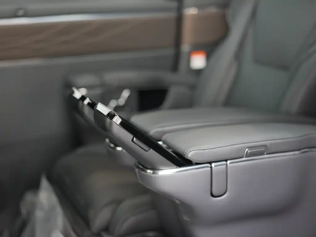 Toyota Vellfire 2025 2.5L Executive