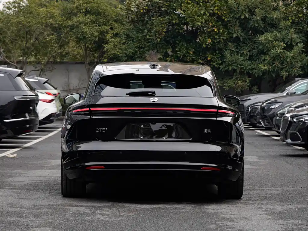 NIO NIO ET5T