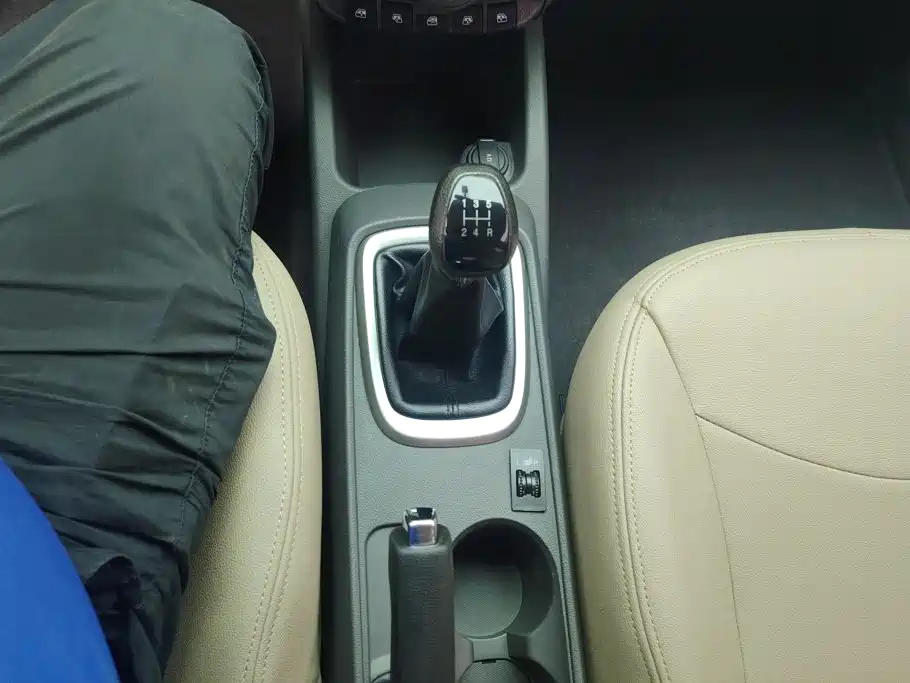 Chevrolet Sail — миниатюра 16