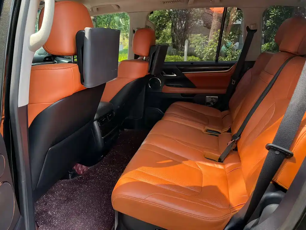 Lexus LX — миниатюра 5