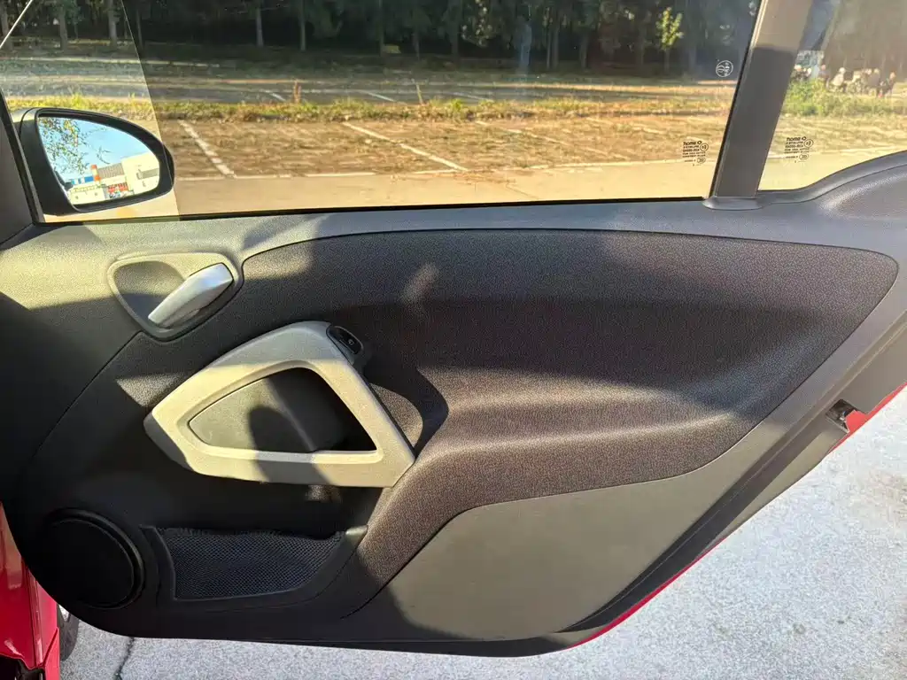 smart Smart Fortwo — миниатюра 15