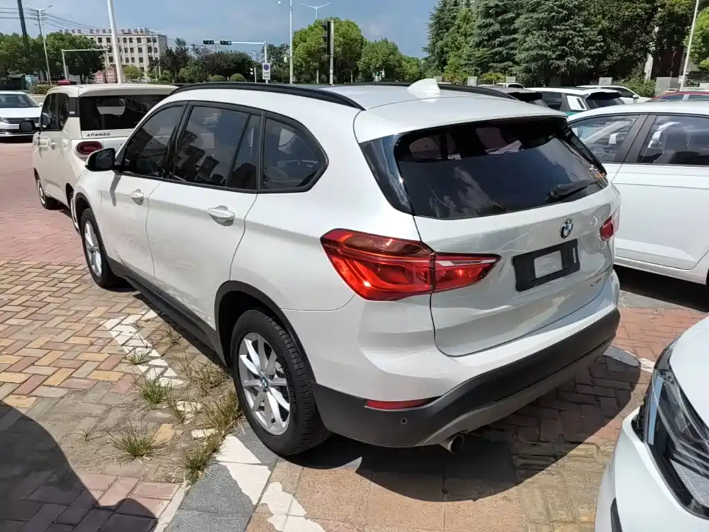 BMW X1 — миниатюра 5