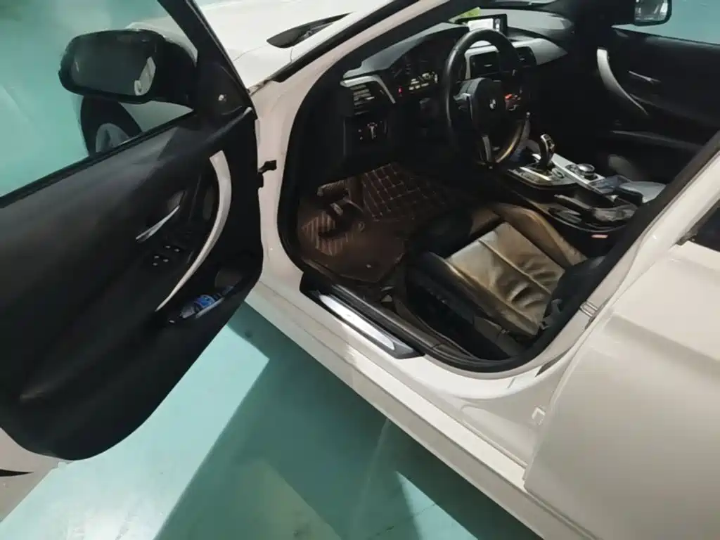BMW 3 Series — миниатюра 16