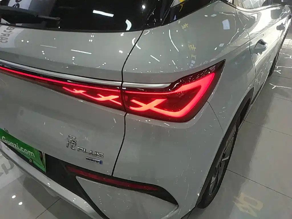 BYD Yuan Plus — миниатюра 8