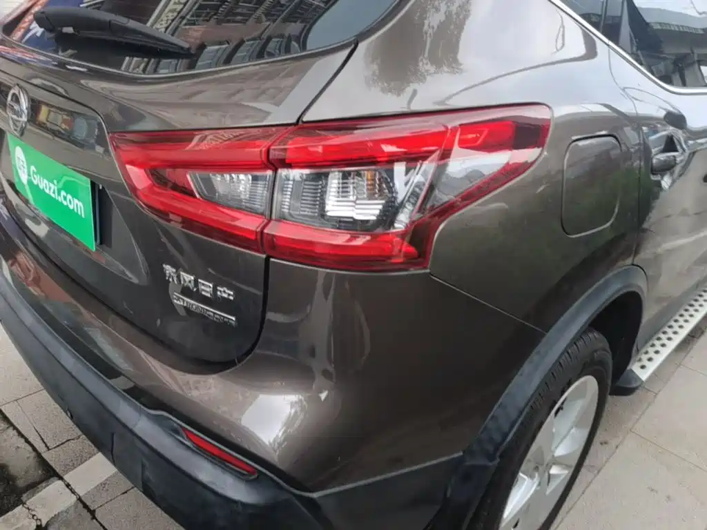 Nissan Qashqai — миниатюра 8