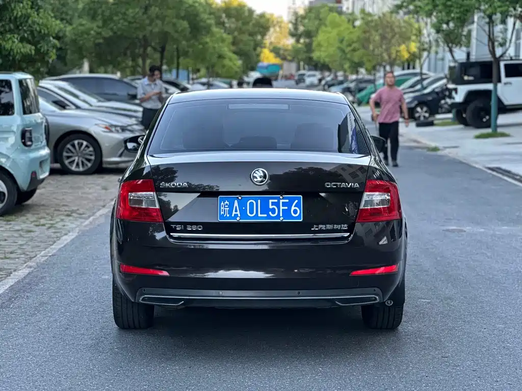 Skoda Octavia — миниатюра 8