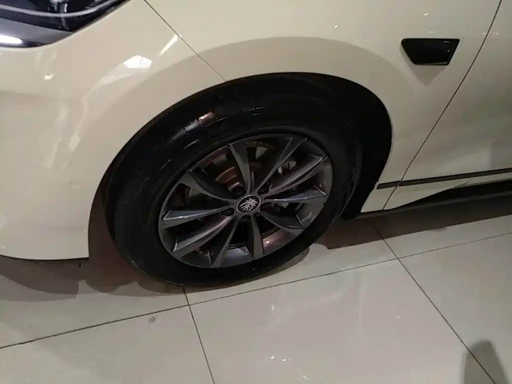 BYD Qin L — миниатюра 23