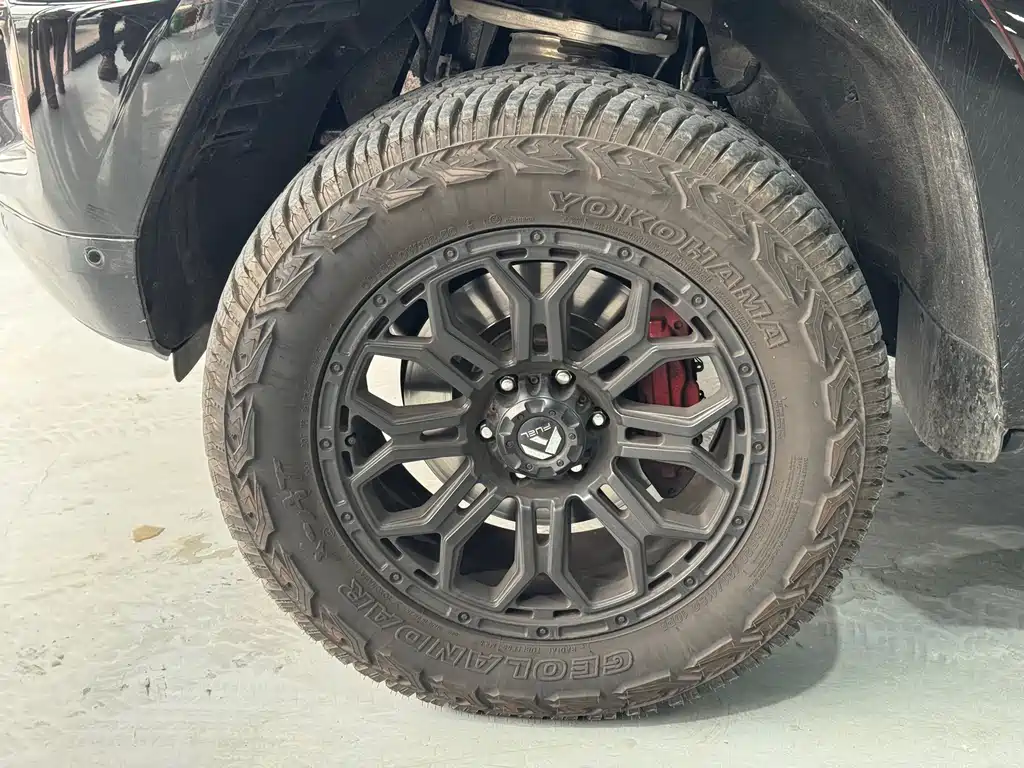 TANK TANK 700 NEW ENERGY