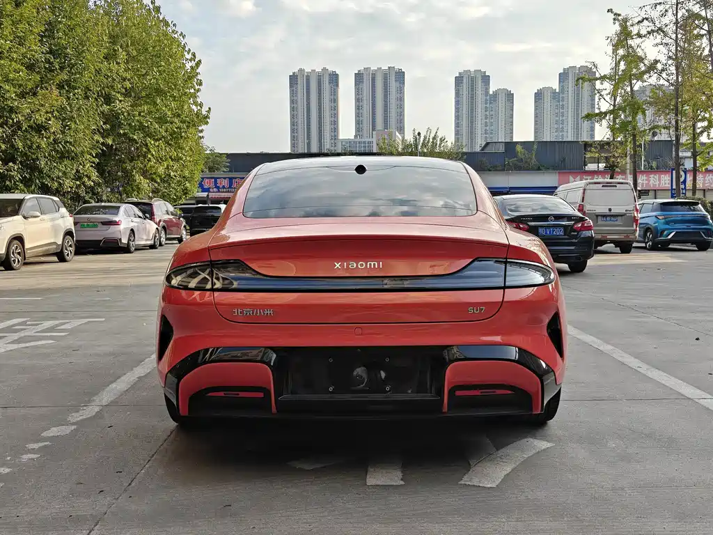 Xiaomi SU7 — миниатюра 5