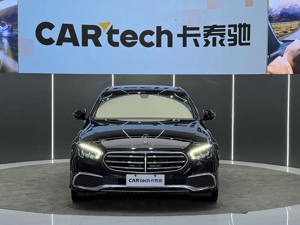 Mercedes-Benz E-Class — миниатюра 2