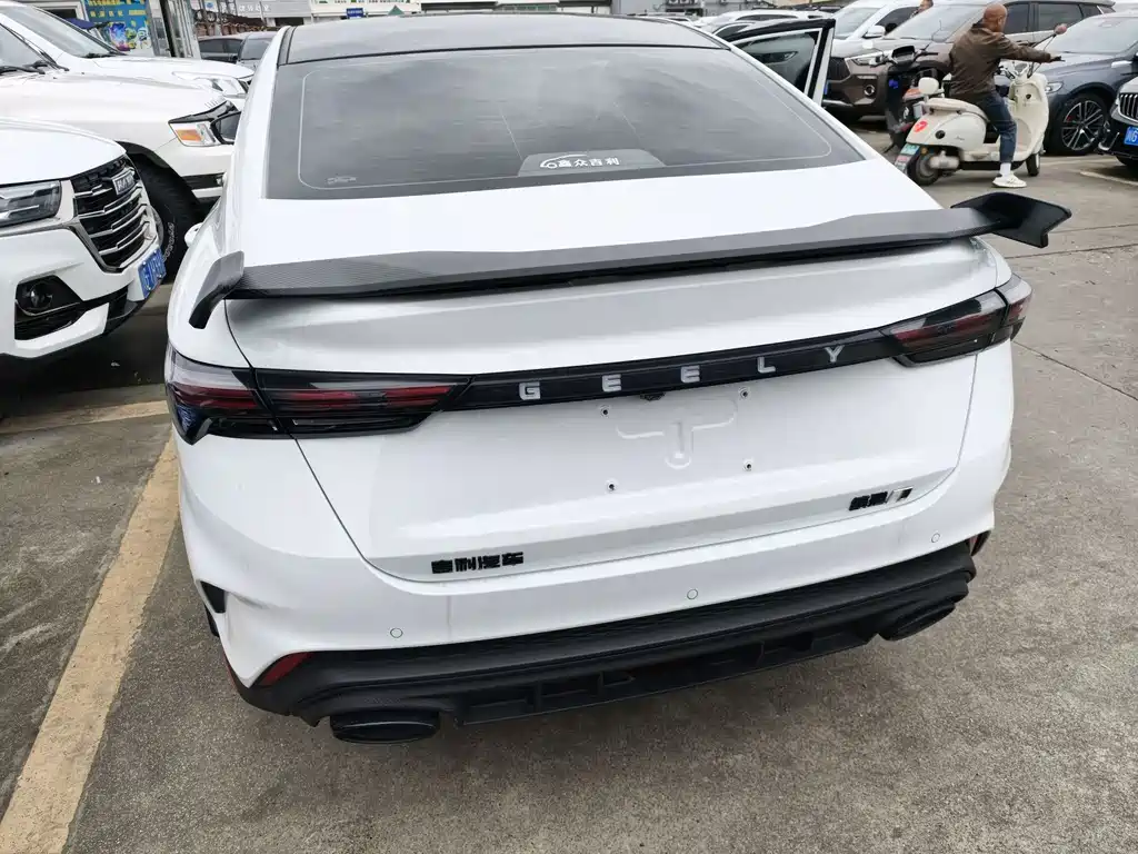 Geely Binrui — миниатюра 15