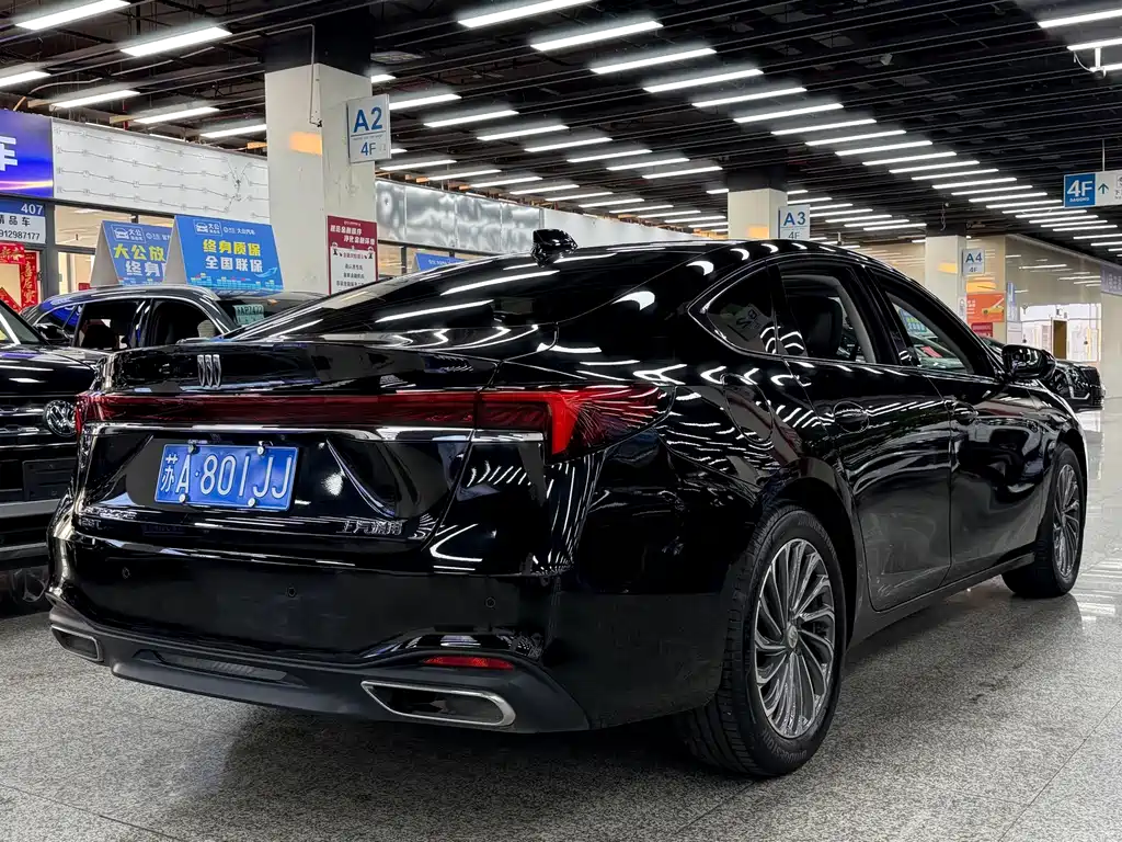 Buick LaCrosse — миниатюра 11