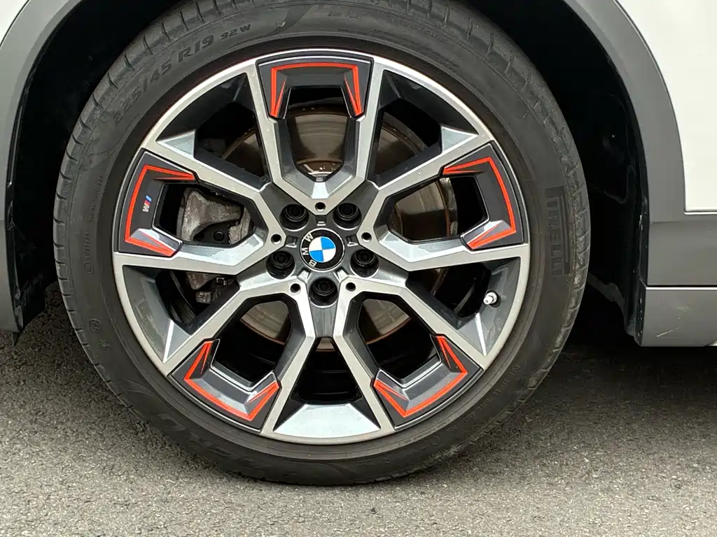 BMW X2 2021 sDrive25i