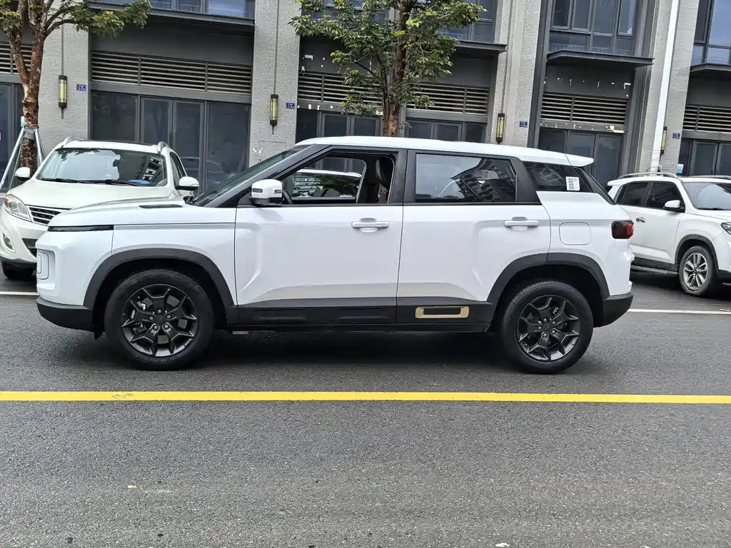 GEELY AUTOMOBILE GEELY ICON