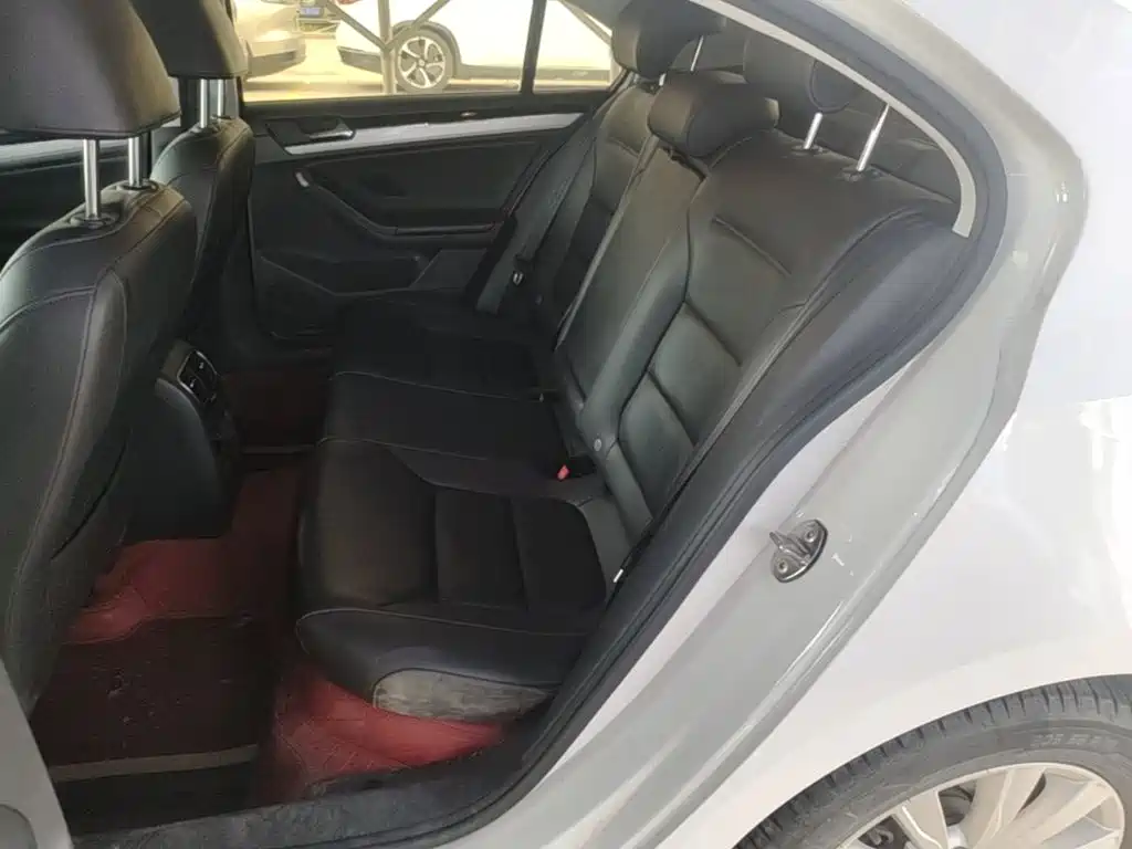 Volkswagen Sagitar — миниатюра 22