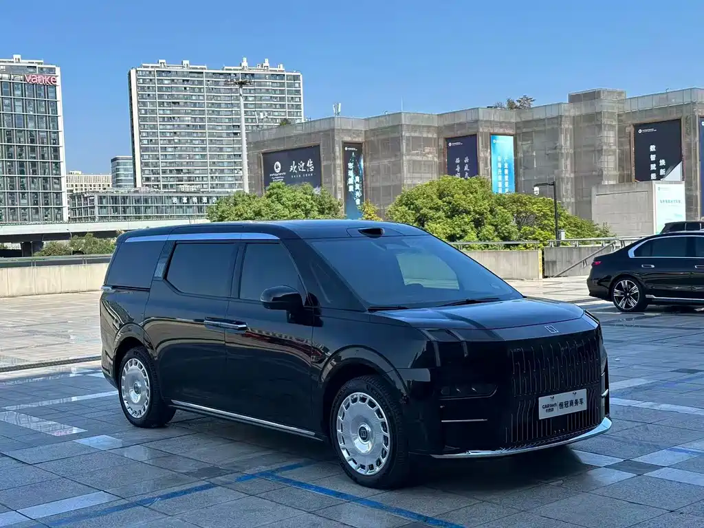 Zeekr 009 — миниатюра 3