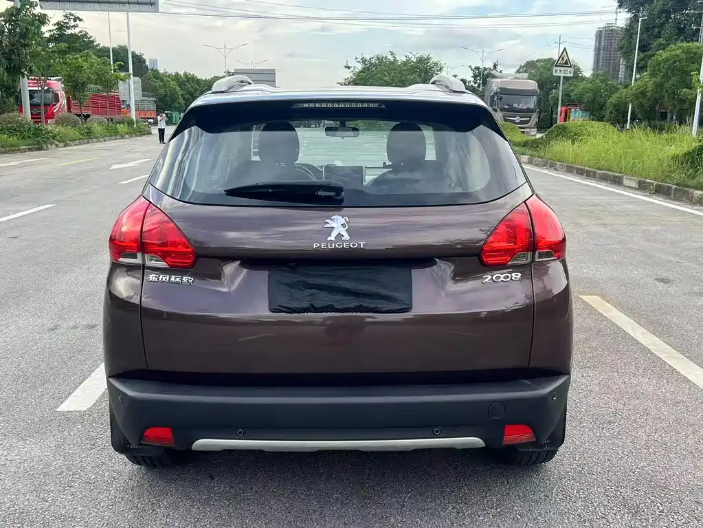 Peugeot 2008 Play Cool Edition 1.6L Auto Emerald Type, фото 6
