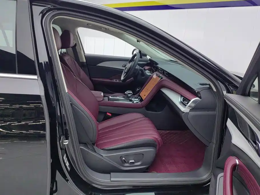 Hongqi Hongqi H5 — миниатюра 8
