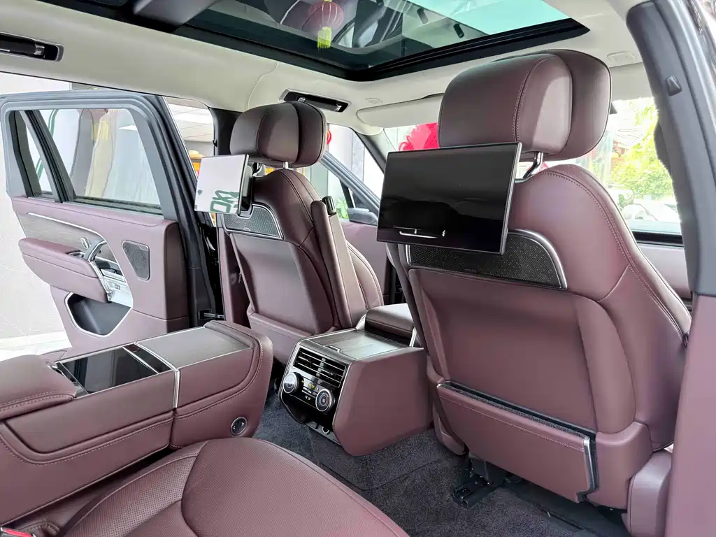 Land Rover Range Rover — миниатюра 5