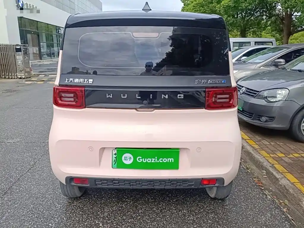 Wuling MINIEV — миниатюра 6