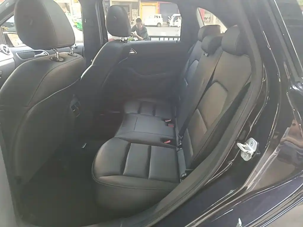 Mercedes-Benz B-Class — миниатюра 17