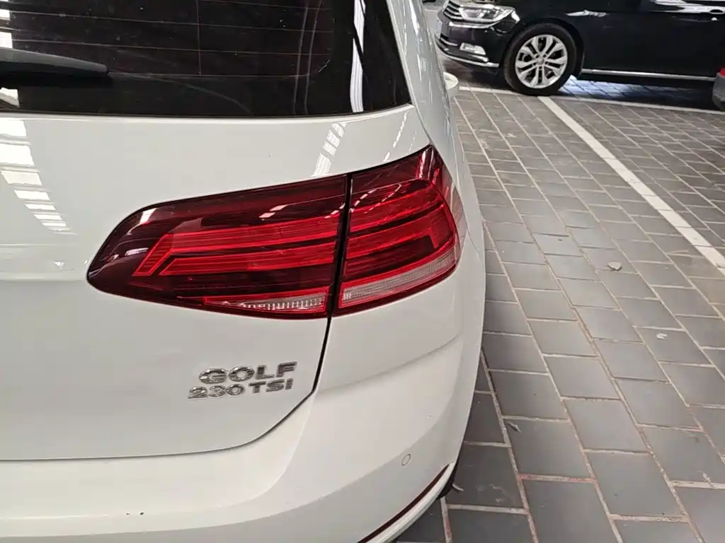 Volkswagen Golf — миниатюра 8