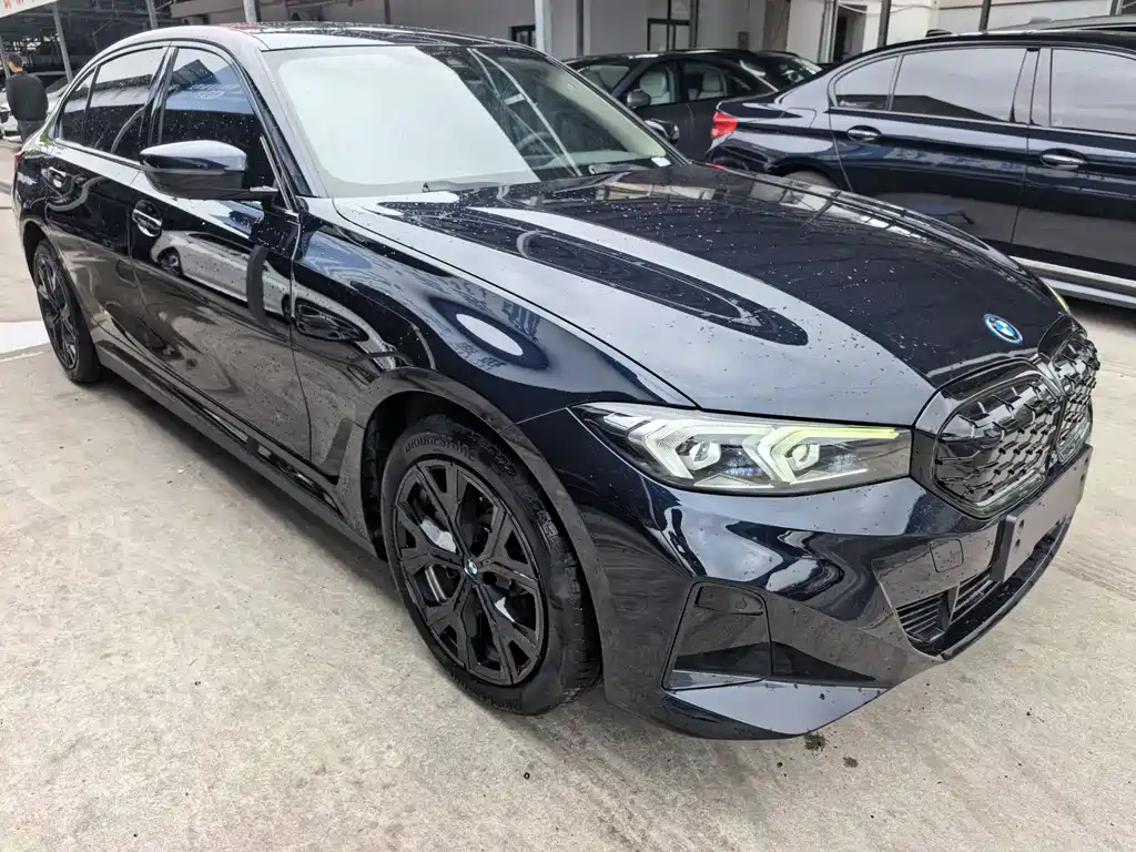 BMW i3 2023