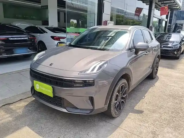 2022 Lynk & Co 06