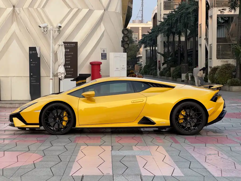 Lamborghini Huracán — миниатюра 7