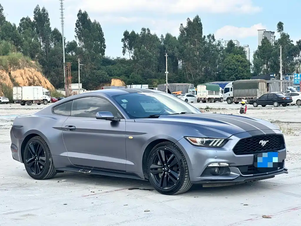 Ford Mustang — миниатюра 6