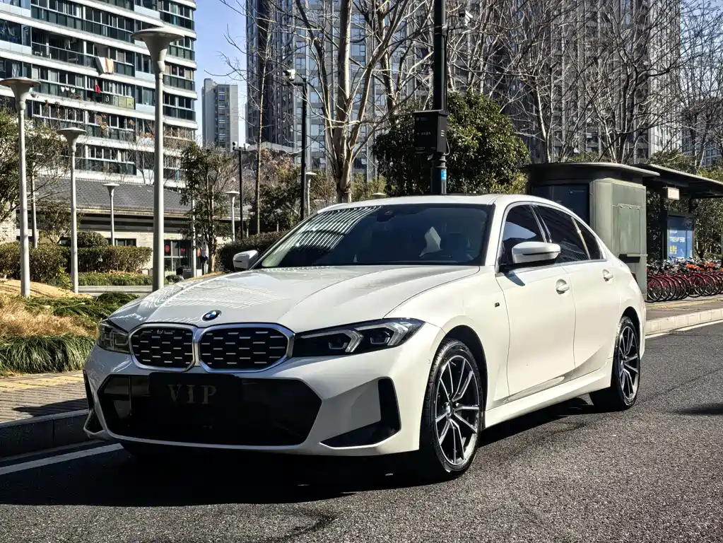 BMW 3 Series 2023