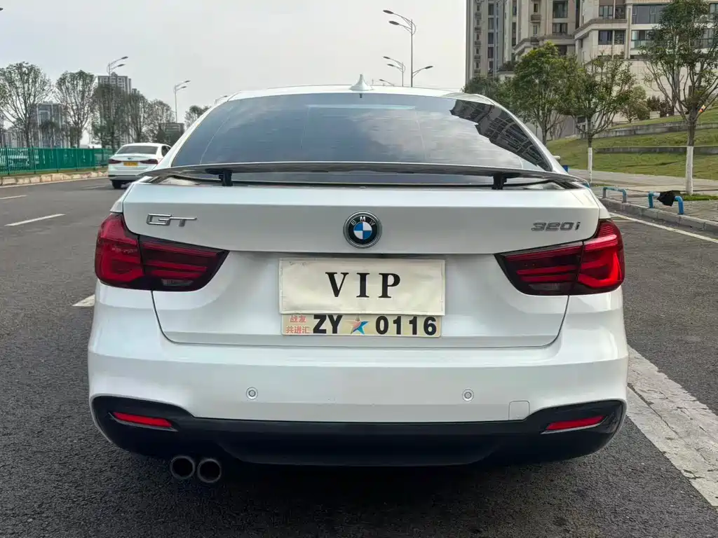 BMW 3 Series GT 3 GT 2019 320i M Sport