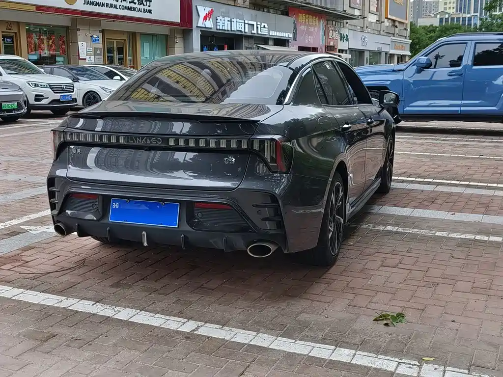 Lynk & Co 03 — миниатюра 4