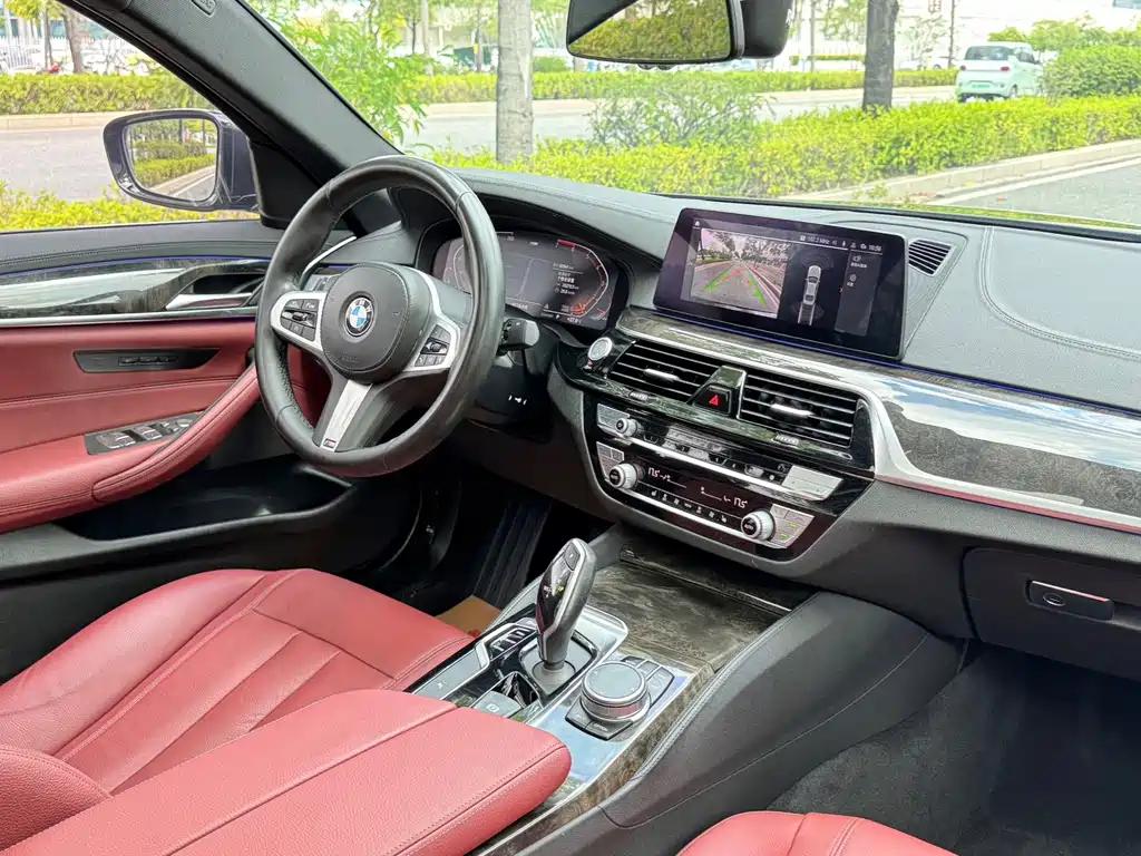 BMW 5 Series — миниатюра 3