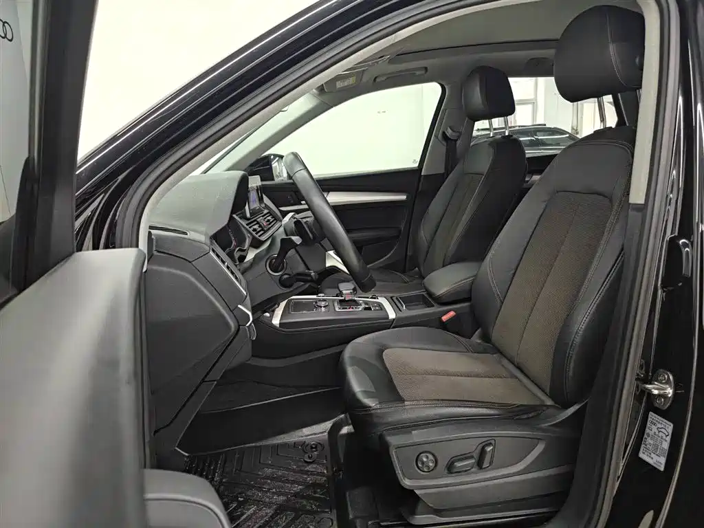 Audi Q5L 2018 40 TFSI Fashion VI