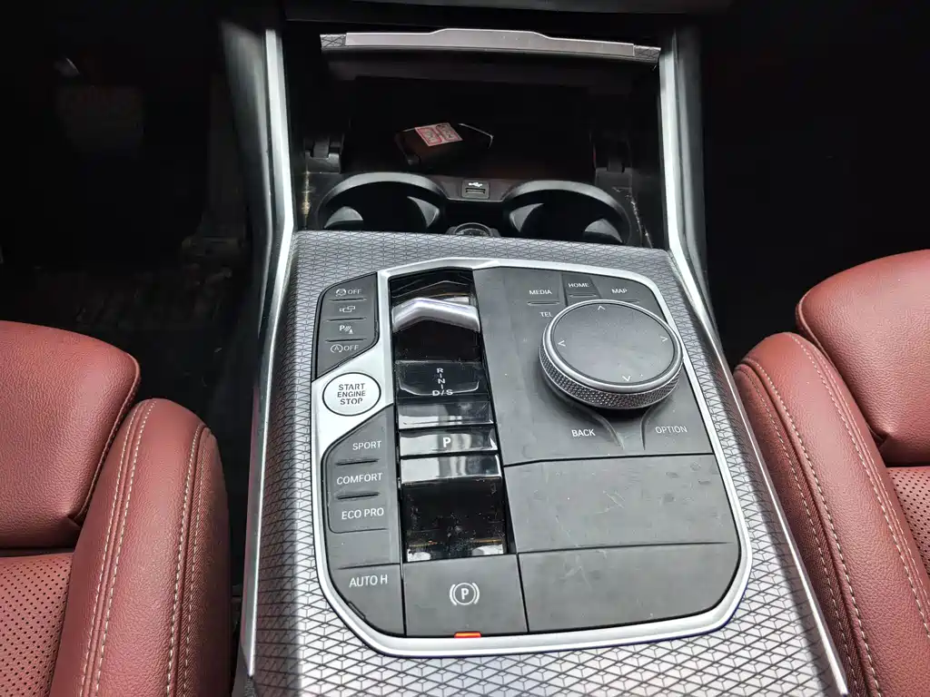 BMW 3 Series — миниатюра 13